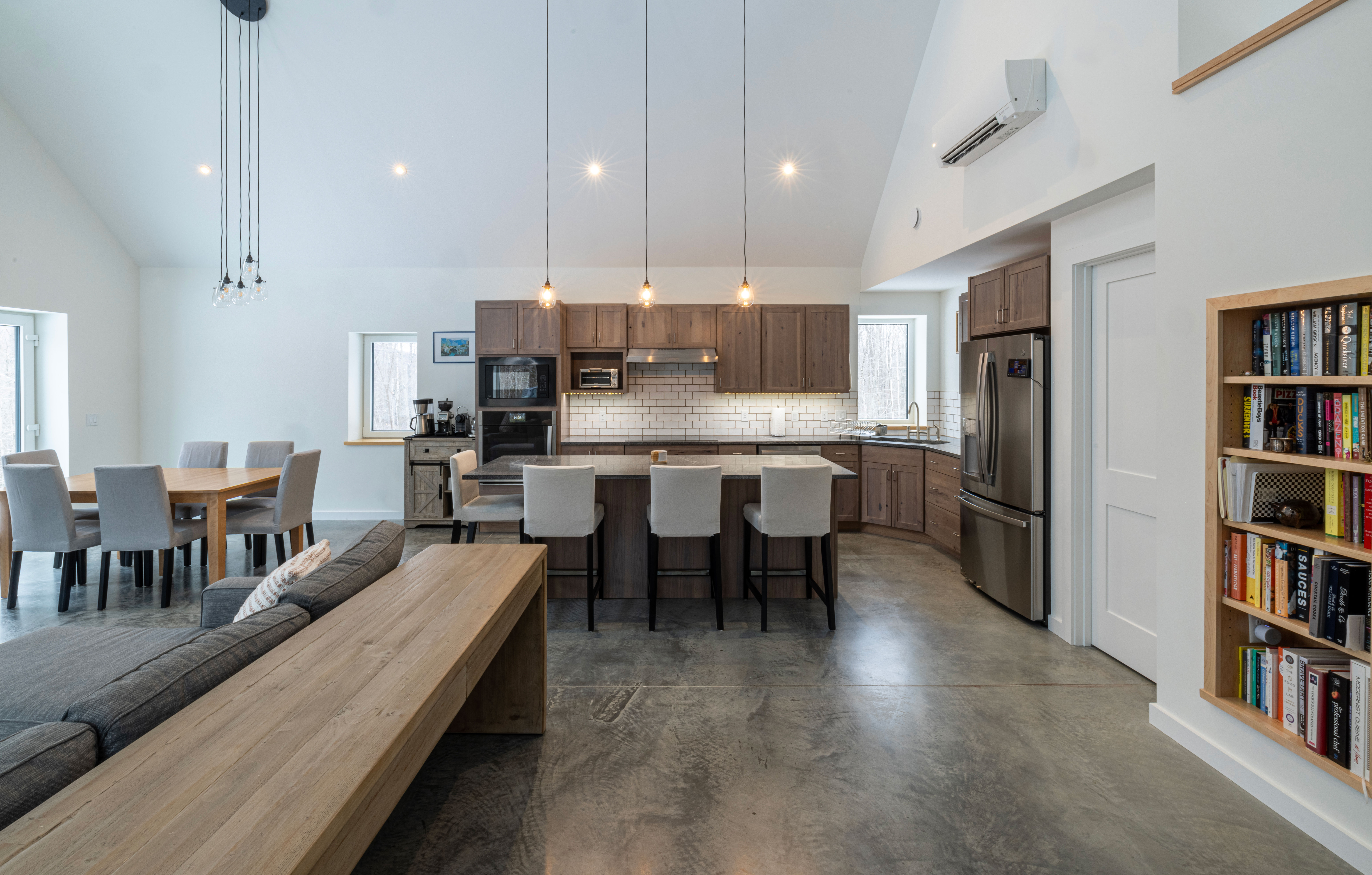 Fullscreen Gallery Image