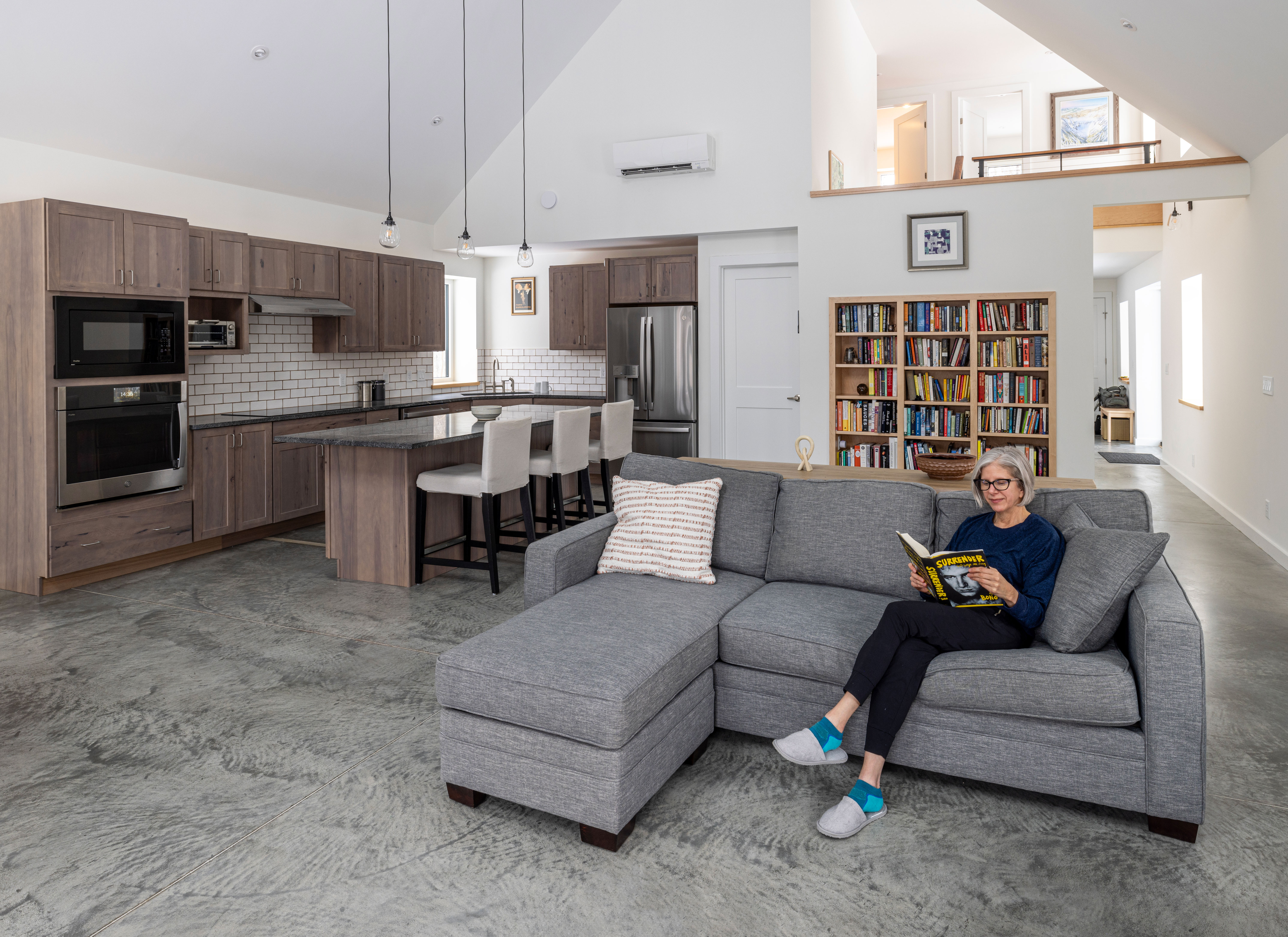 Fullscreen Gallery Image