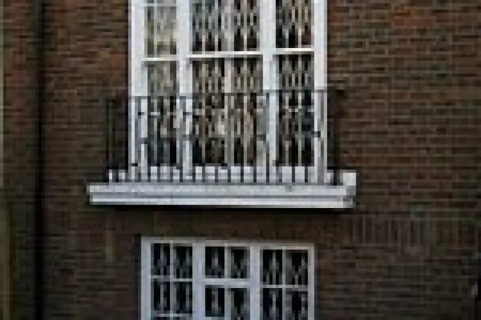 B3