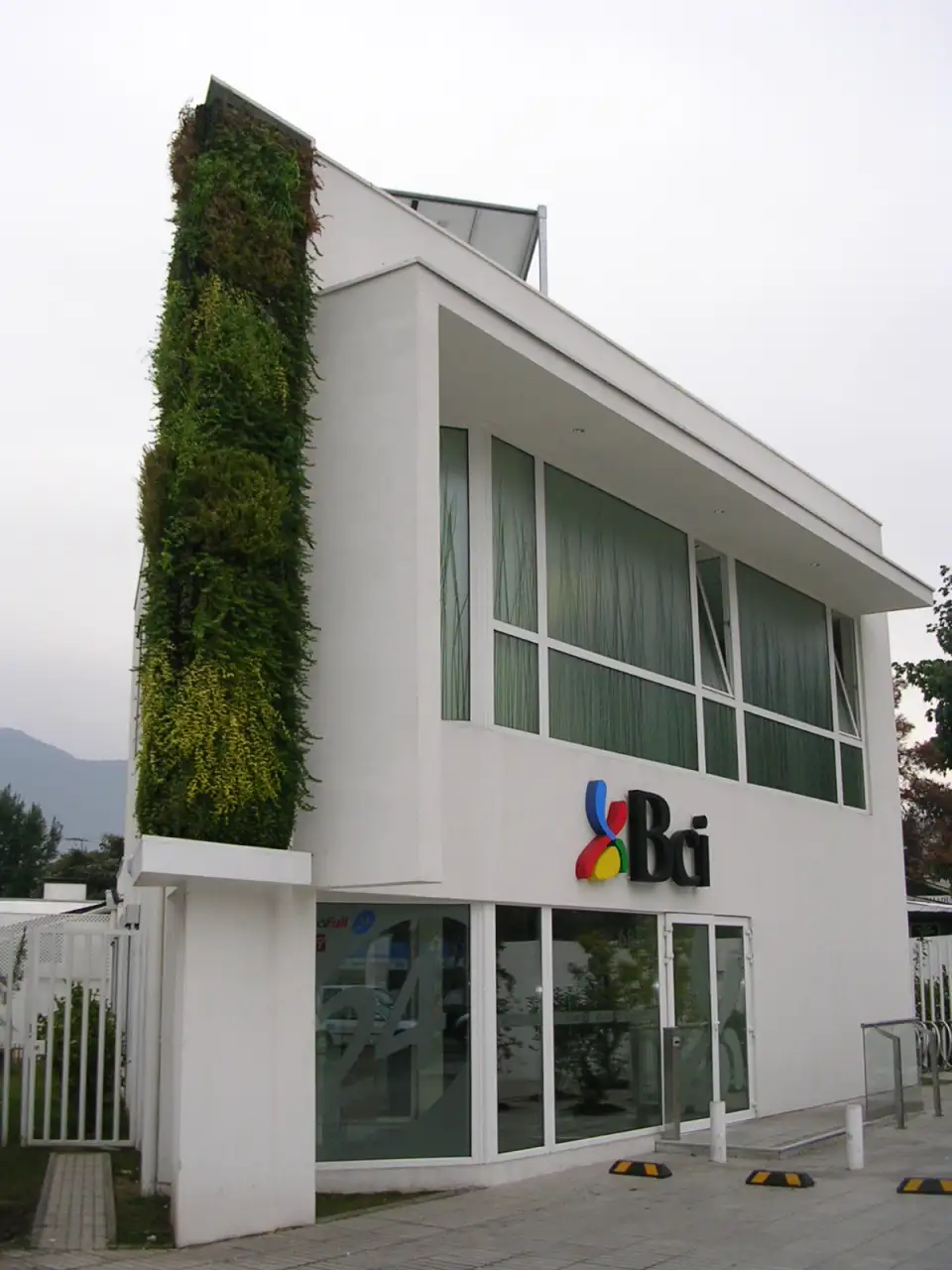 Vista Sur Banco BCI Vitacura en Santiago Chile