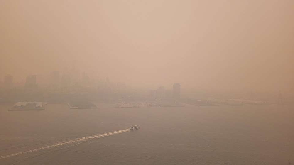 Smoke from canadian wildfires New York June 7 2023