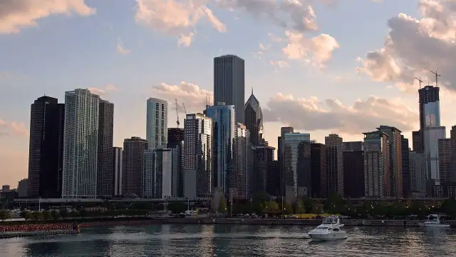 1280px Chicago (2579375691)
