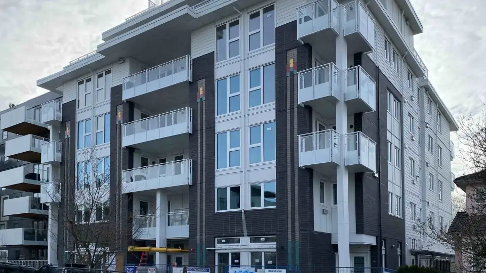 Building 01 Quebec. Sandra Rohler 1622232050