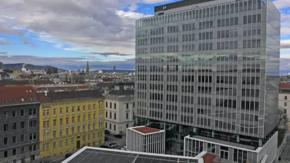 Kundmanngasse Haupgeb ude Zubau Copyright Sch berlundP ll