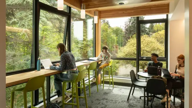 thebushschoolupperschool photobylaraswimmer 04