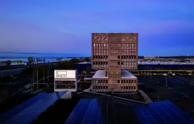 The Hotel Marcel in Connecticut, USA, is a climate-friendly building with an ocean view that offers a high level of comfort following its retrofit with Passive House components. © Seamus Payne Hobhouse